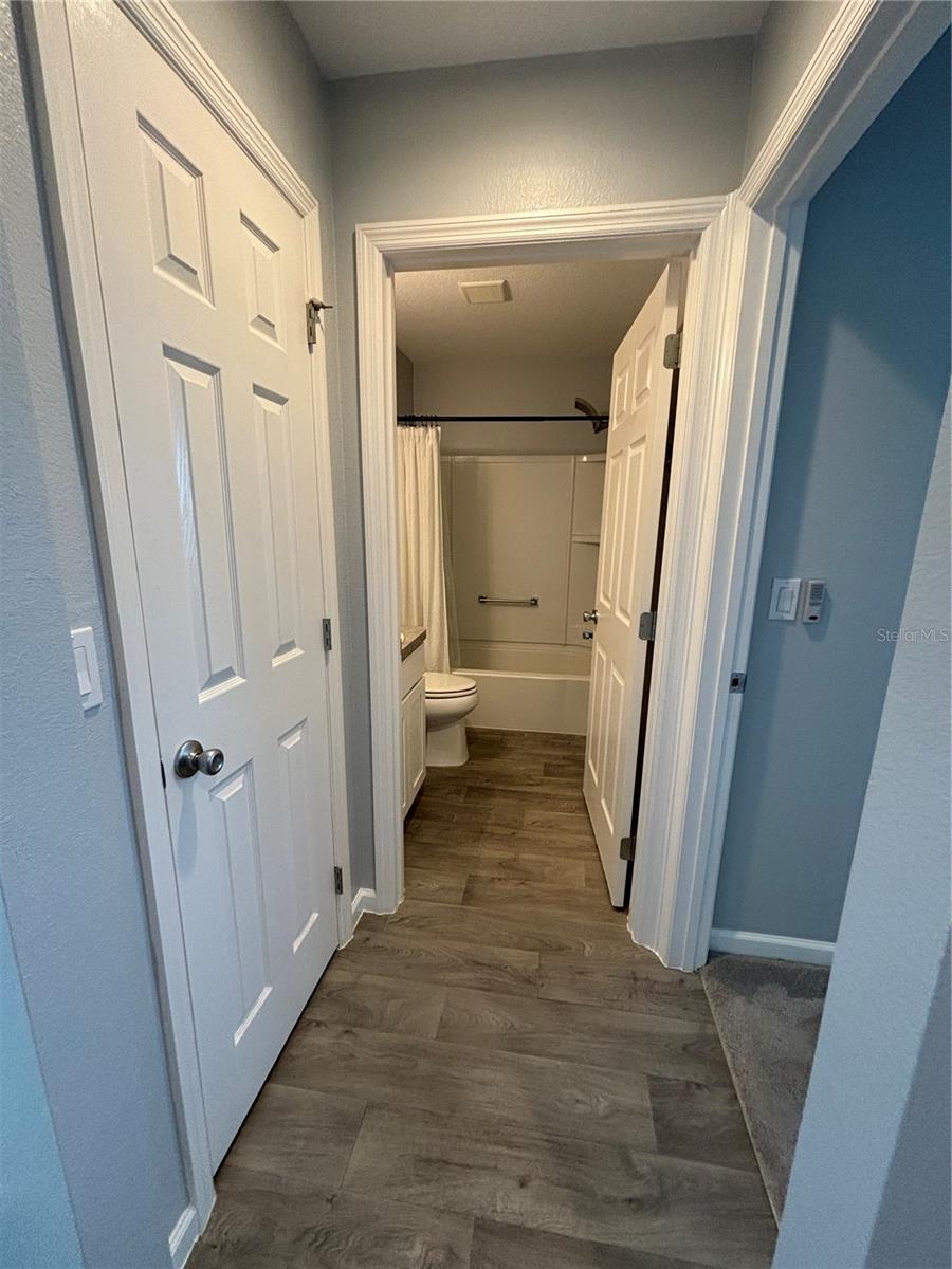 OXFORD OAKS PH 1 - Residential Lease