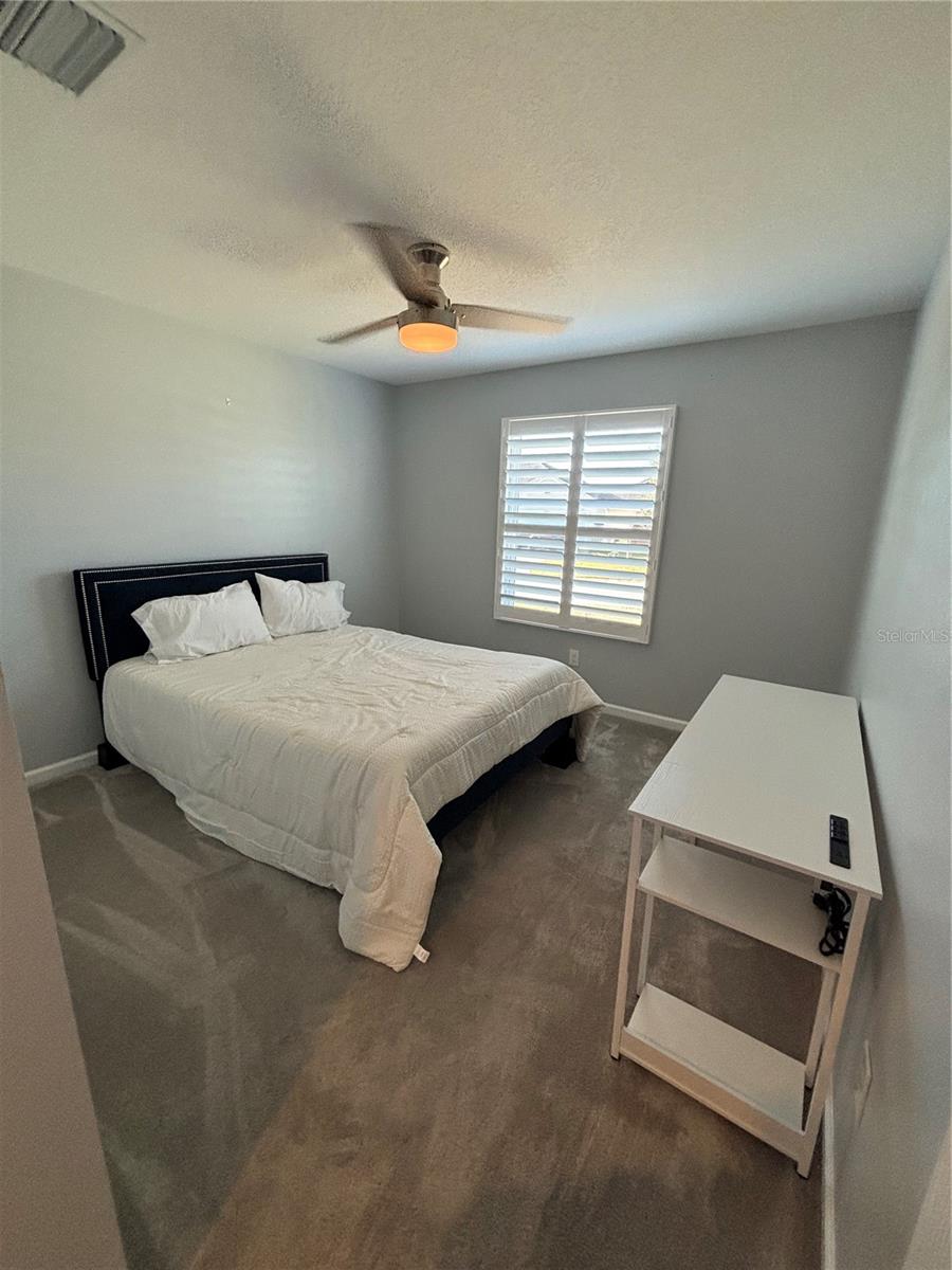 OXFORD OAKS PH 1 - Residential Lease