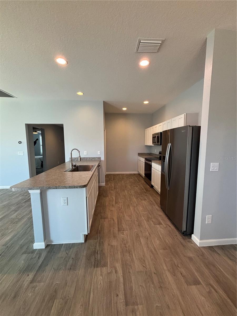 OXFORD OAKS PH 1 - Residential Lease