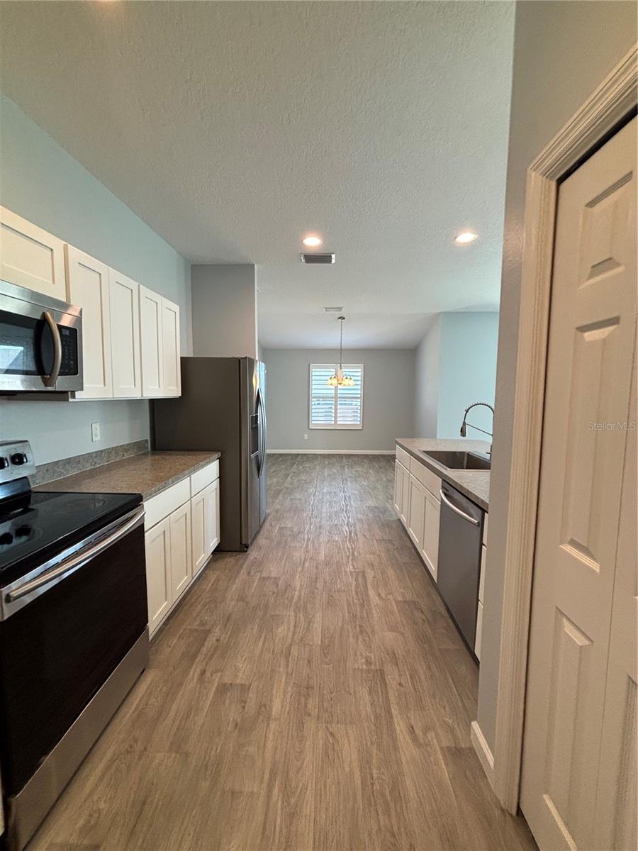 OXFORD OAKS PH 1 - Residential Lease