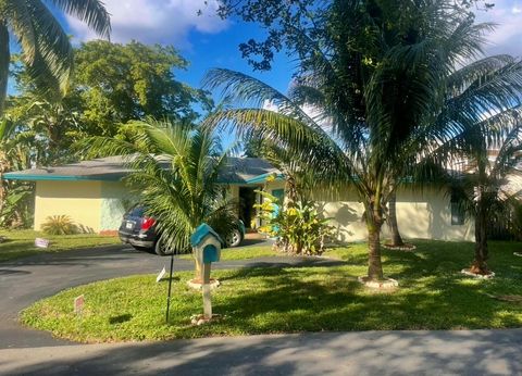 Photo of 7551 SW 42nd Place, Davie, FL 33314 (MLS # O6334582)