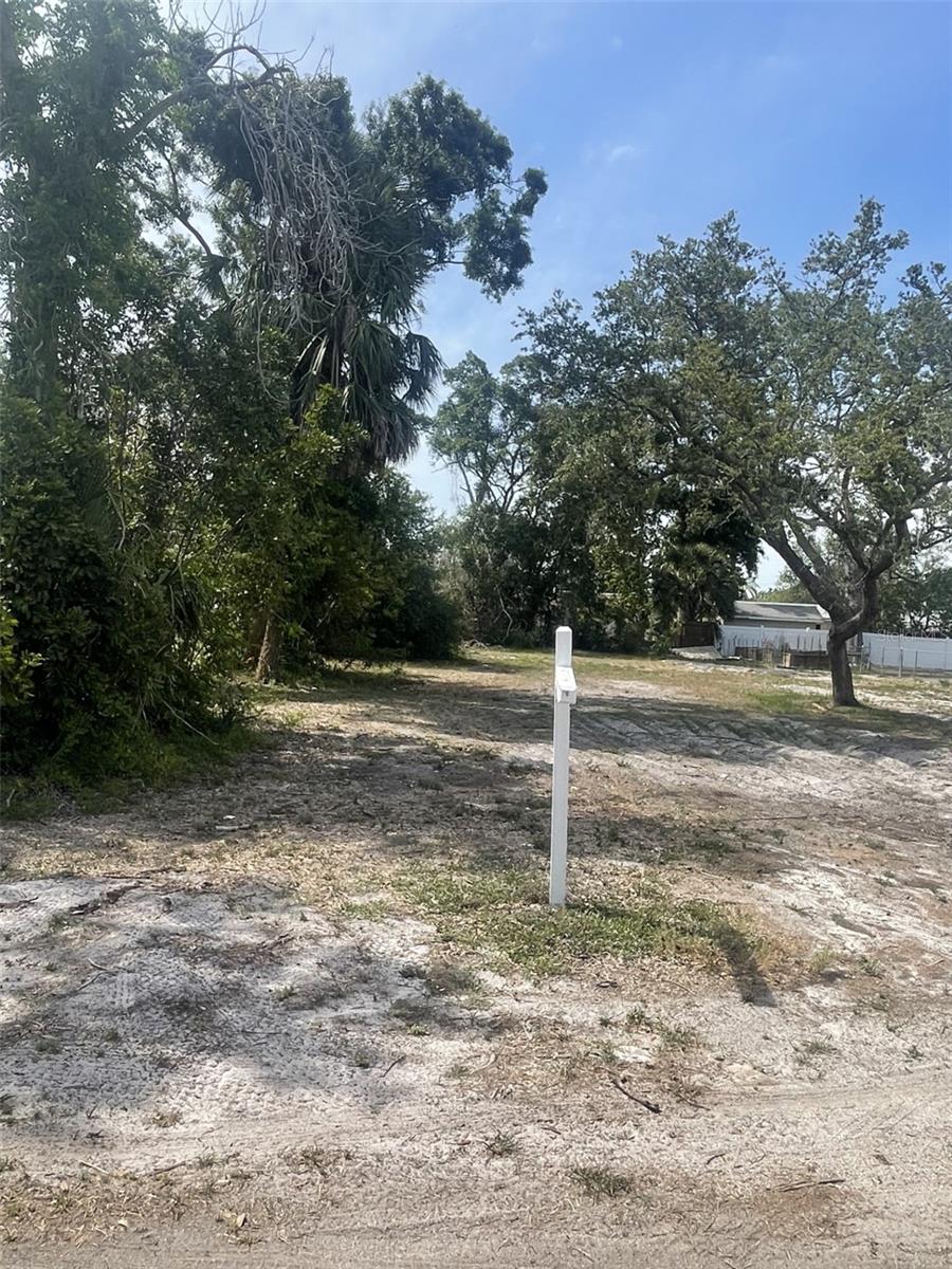 WHITFIELD ESTATES ON SARASOTA BAY I - Land