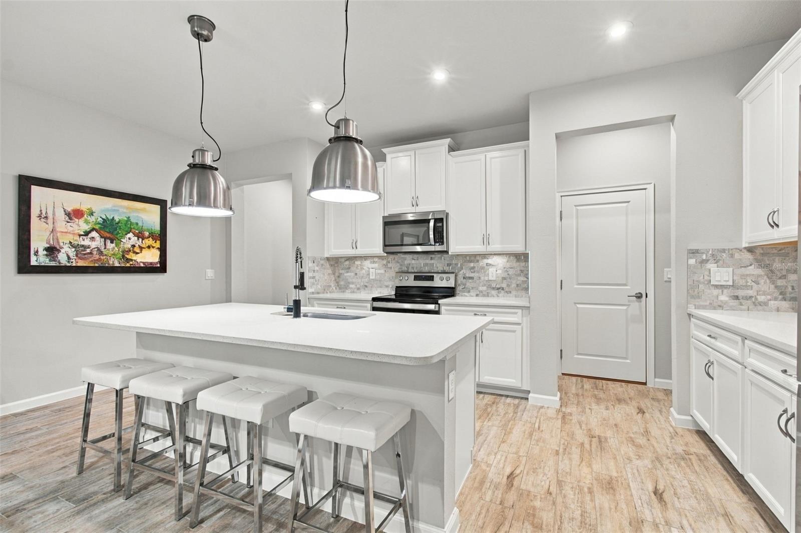 4242 CLOUD HOPPER WAY