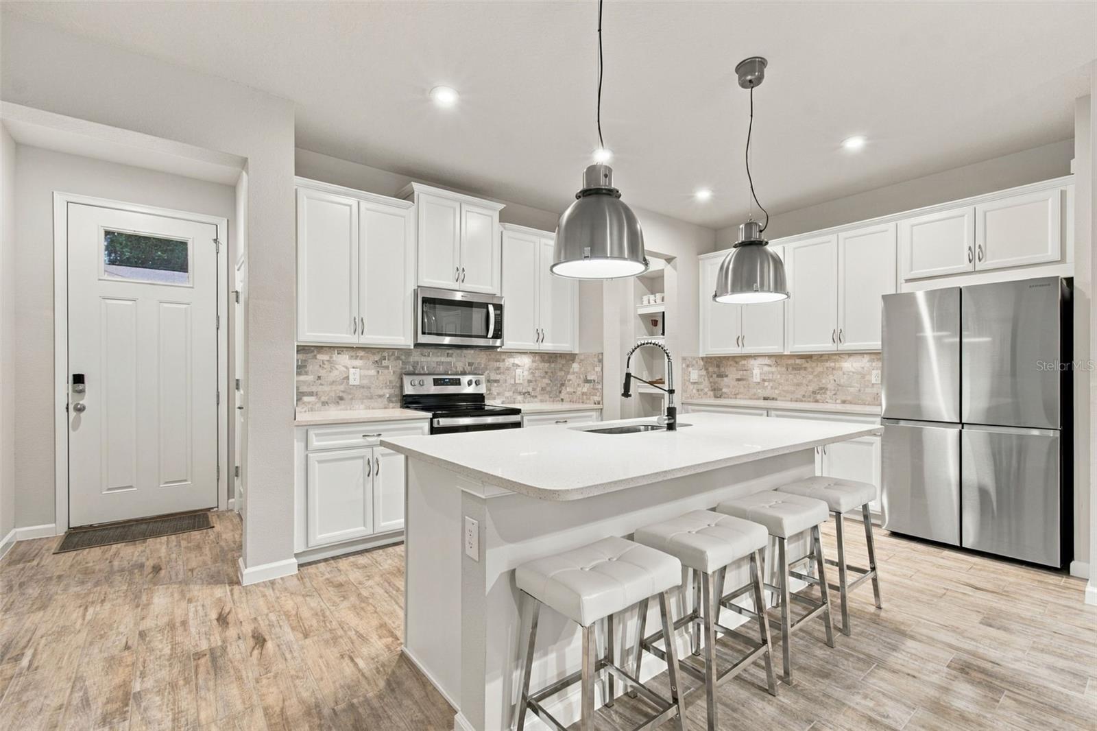 4242 CLOUD HOPPER WAY