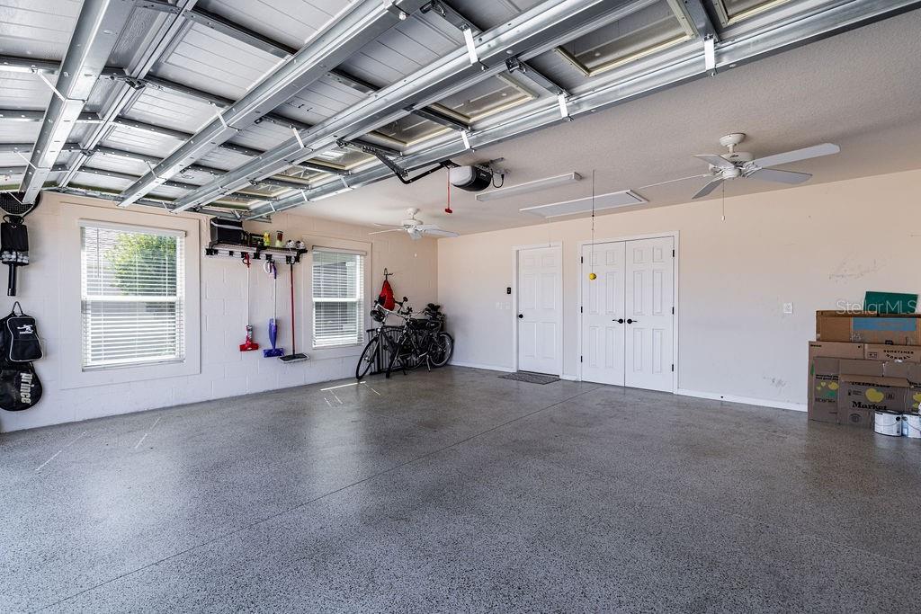 VILLAGES/SOUTHERN OAKS CADE VI - Residential