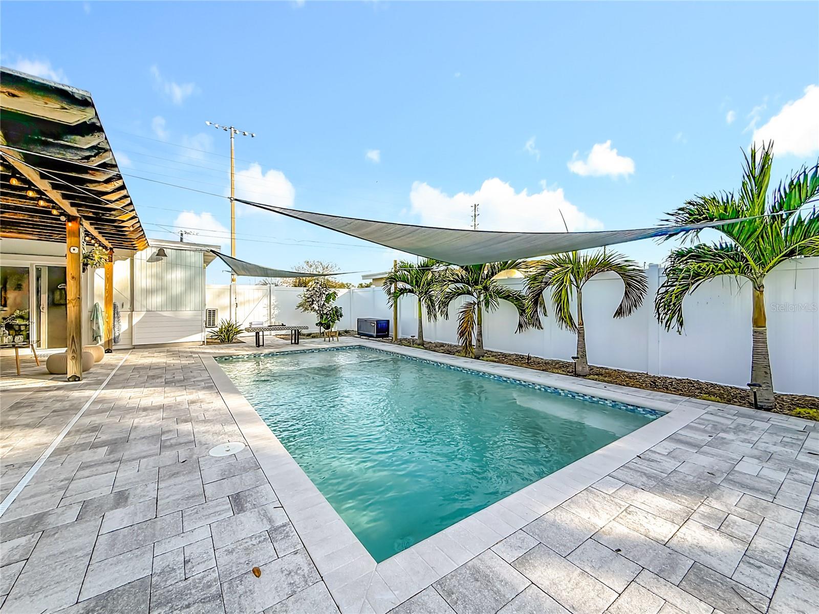 JUNGLE COUNTRY CLUB 3RD ADD - Residential