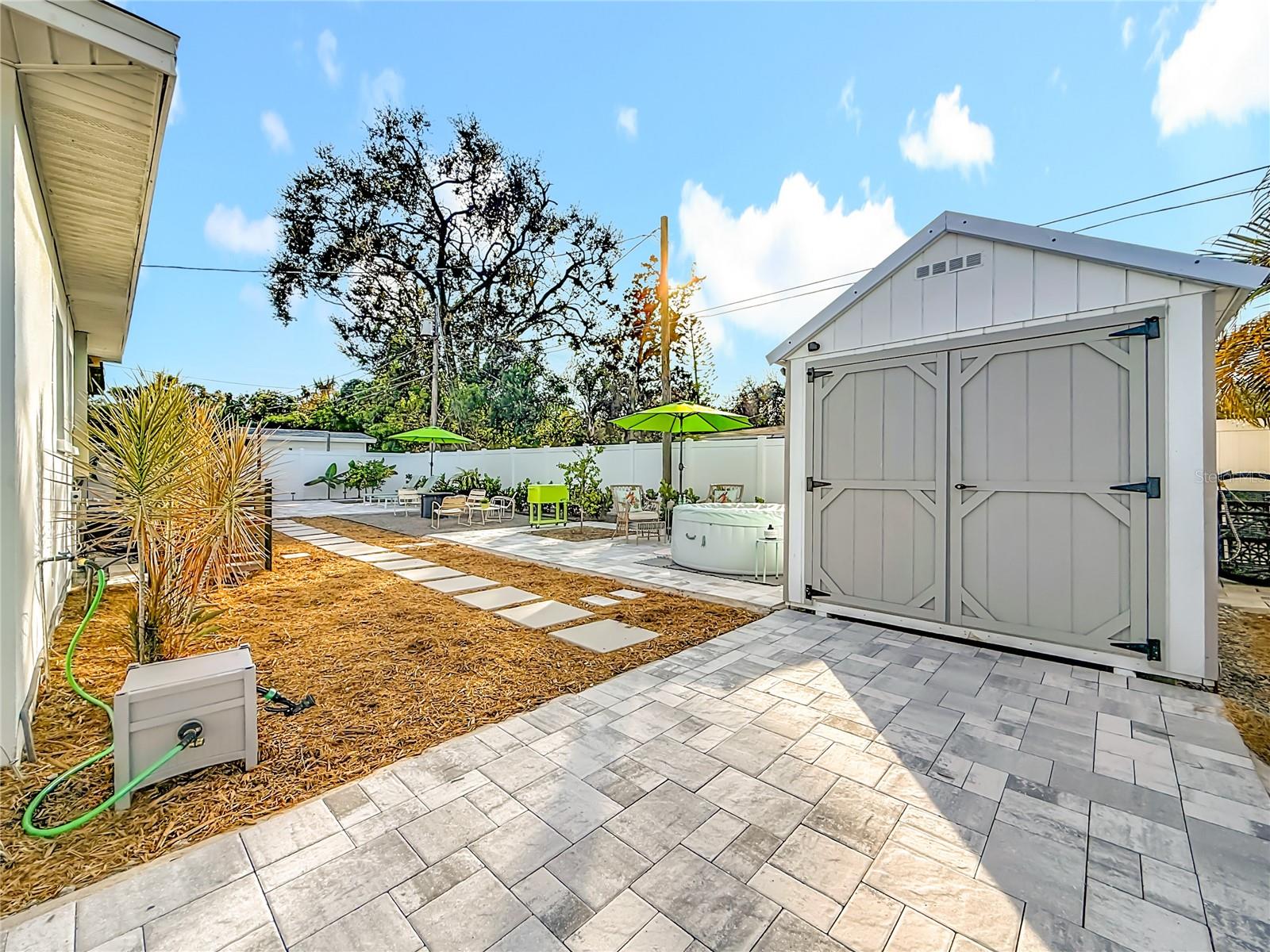 JUNGLE COUNTRY CLUB 3RD ADD - Residential