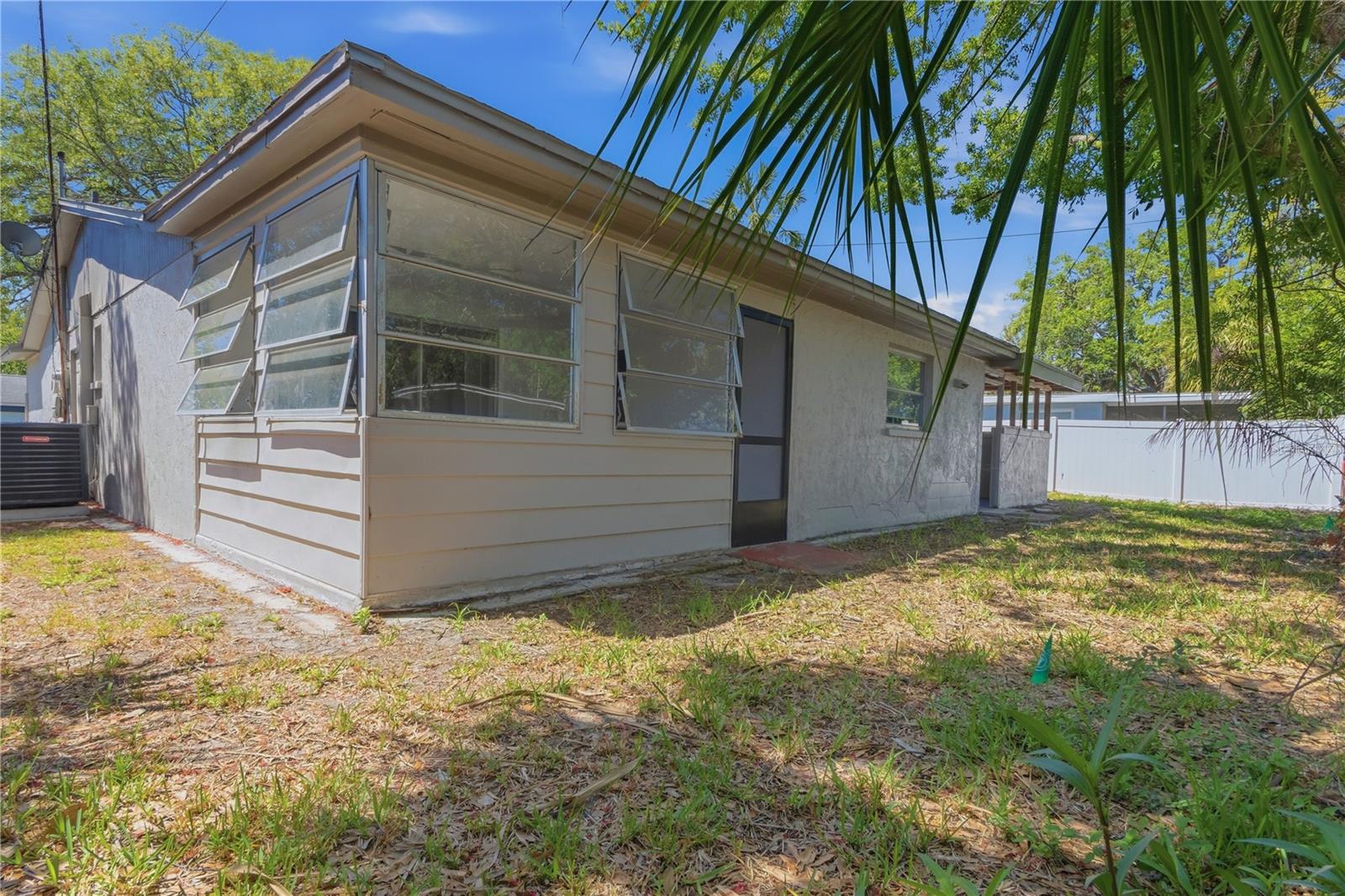 JERIVERNE PLAZA - Residential