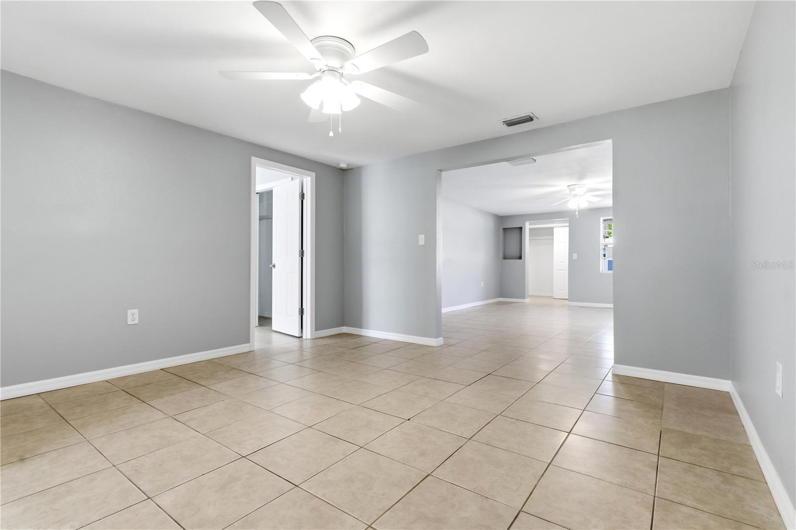 JERIVERNE PLAZA - Residential