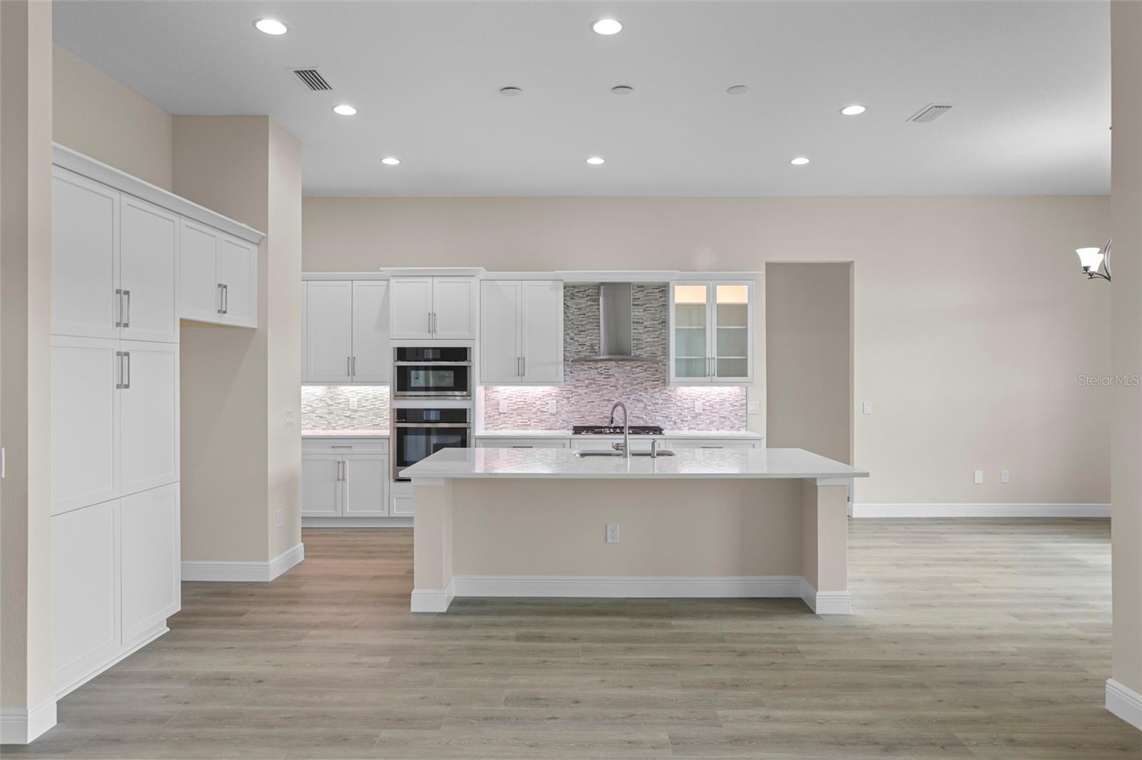 4508 MONDRIAN COURT