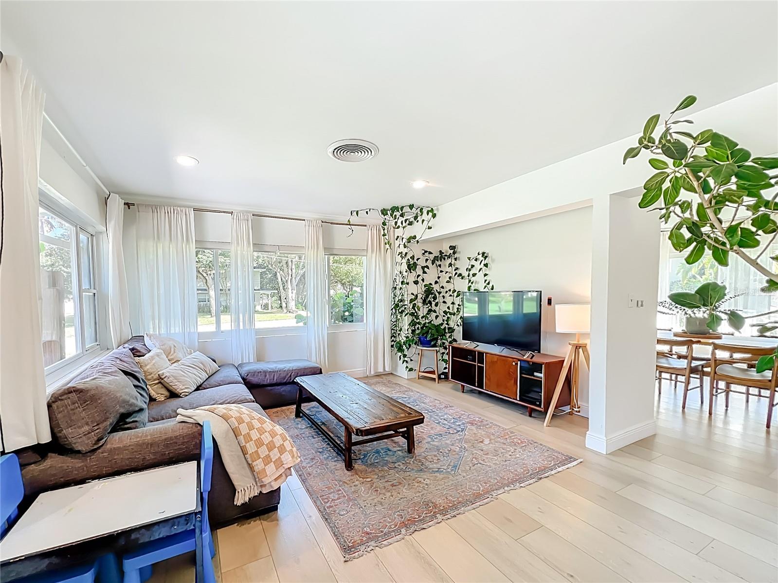 DOMMERICH ESTATES 1ST ADD - Residential