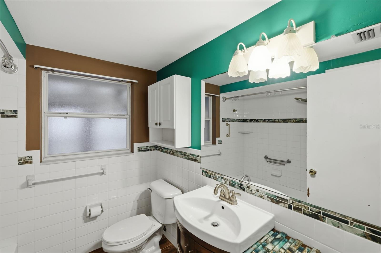 JASMINE LAKES - Residential