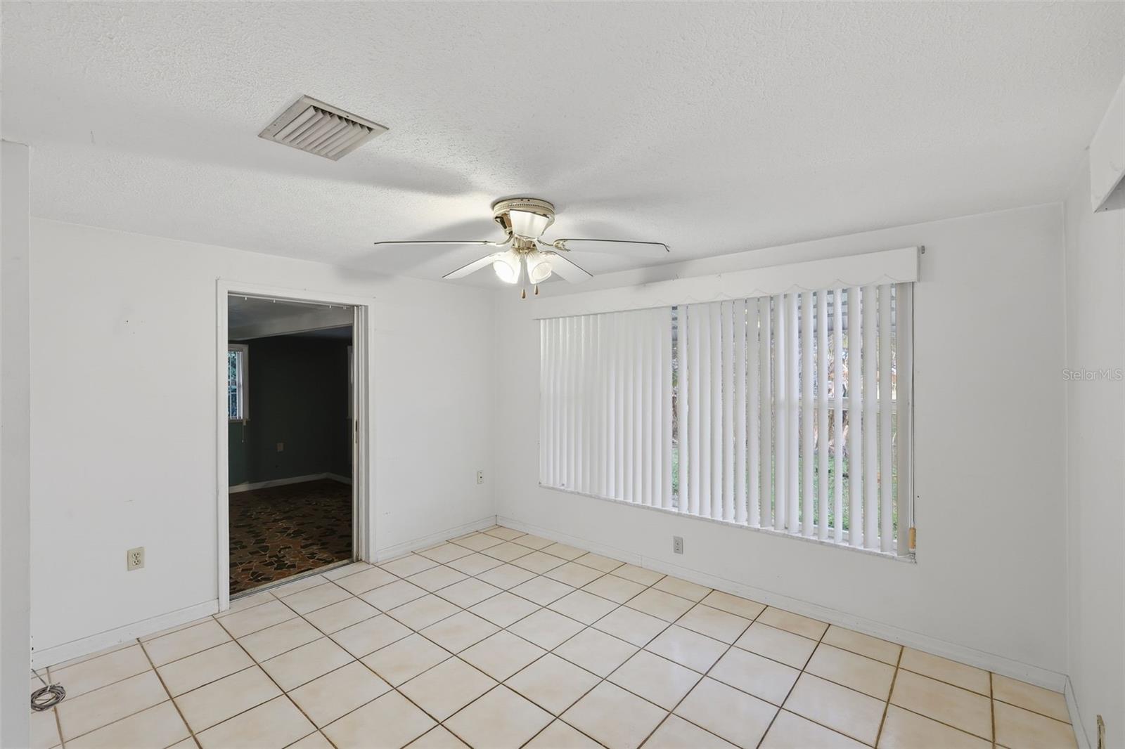 JASMINE LAKES - Residential