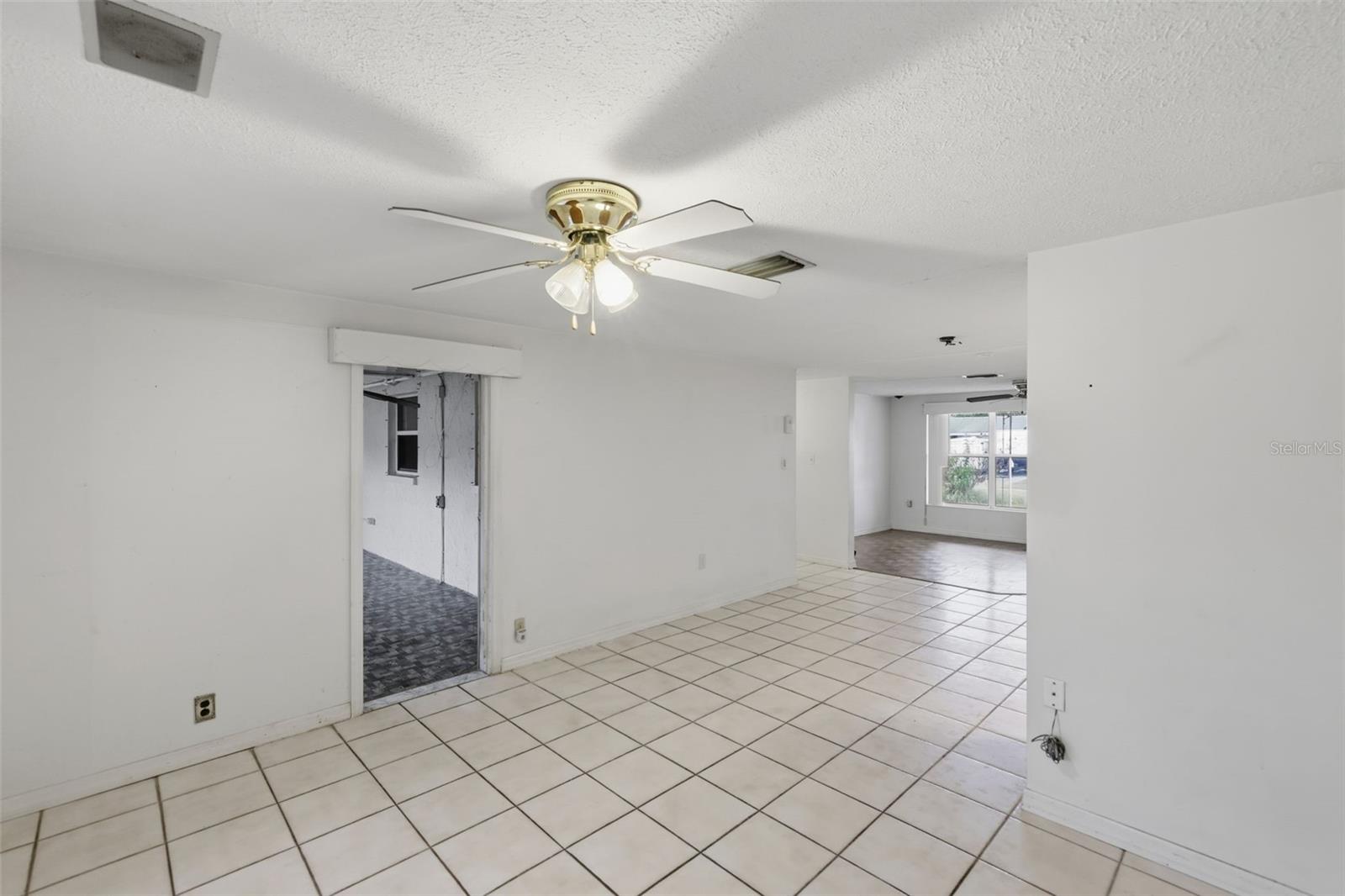 JASMINE LAKES - Residential