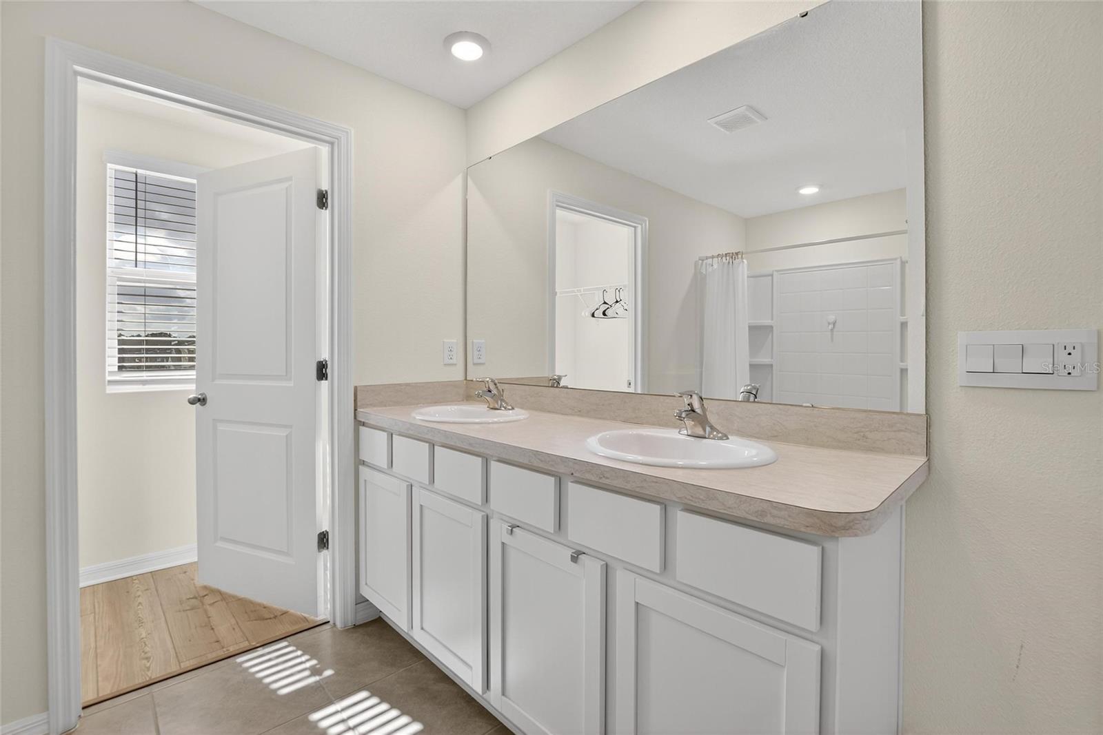 RIVER PARK - Residential