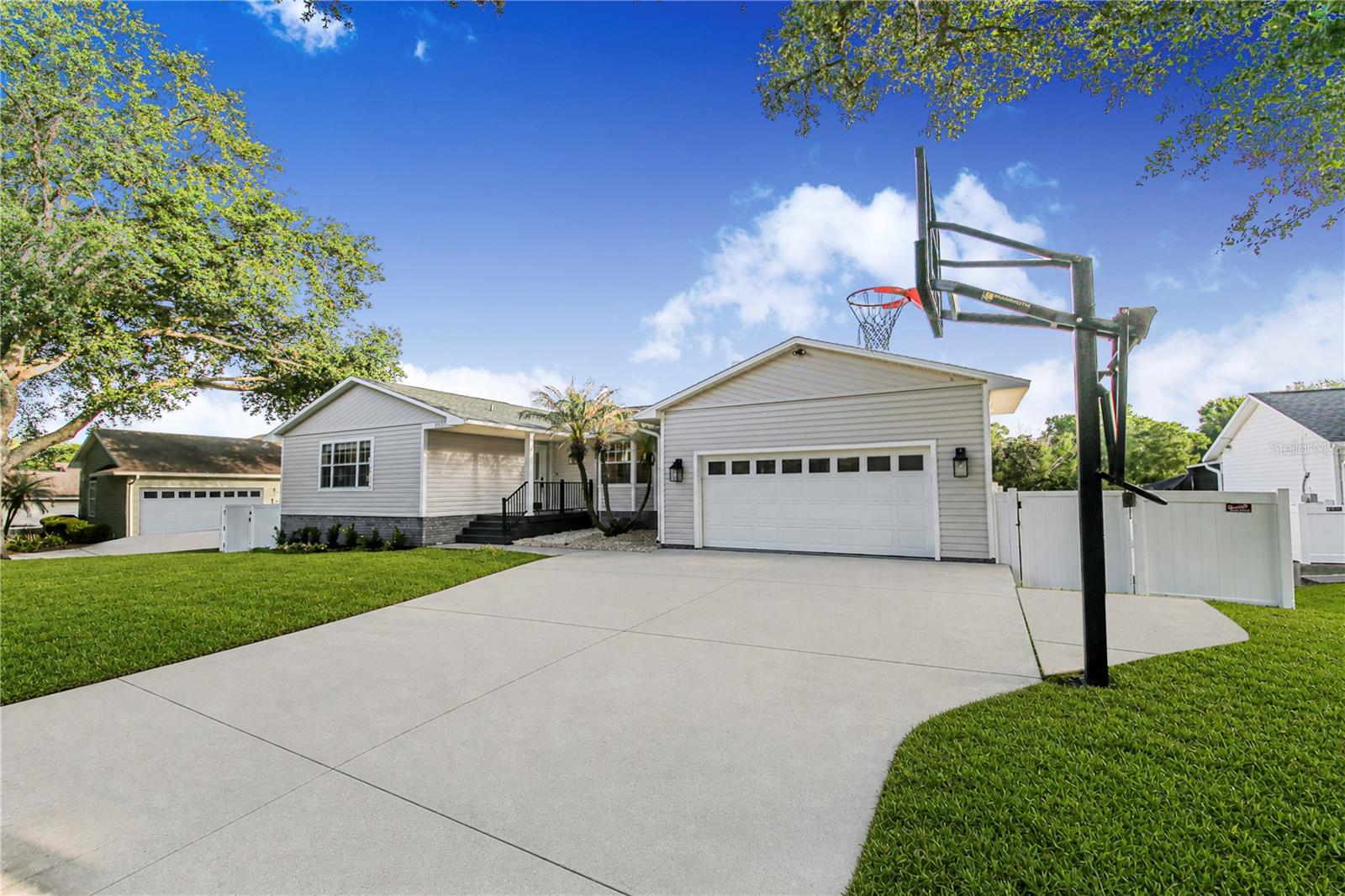 SCOTT LAKE HILLS - Residential