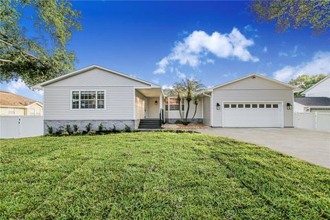 Photo of 1930 Matthew Court, Lakeland, FL 33813 (MLS # L4961542)