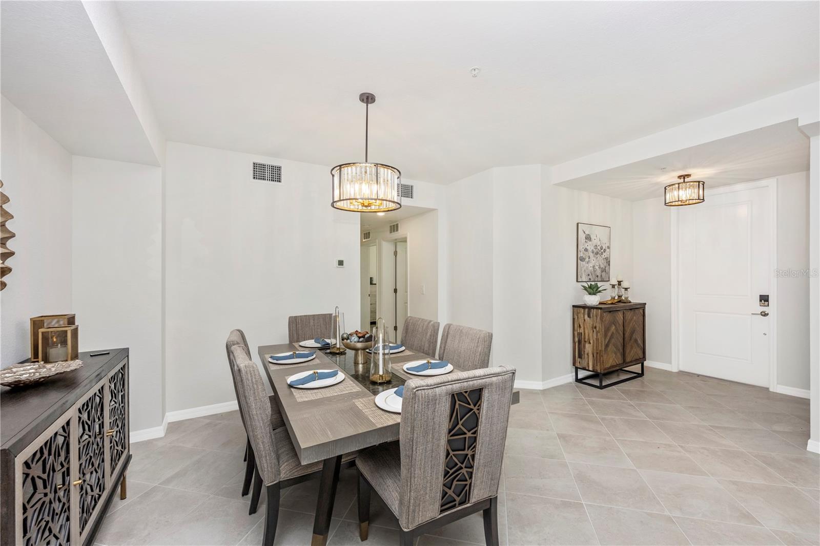 WELLEN PARK GOLF & COUNTRY CLUB - Residential Lease