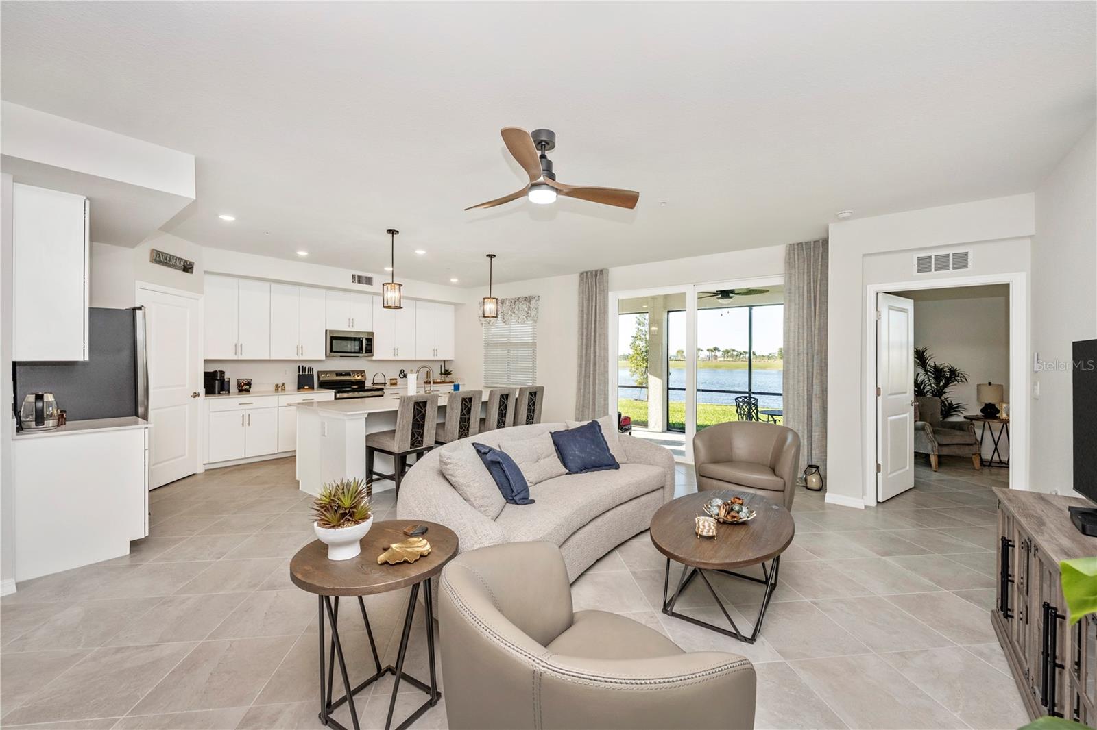 WELLEN PARK GOLF & COUNTRY CLUB - Residential Lease