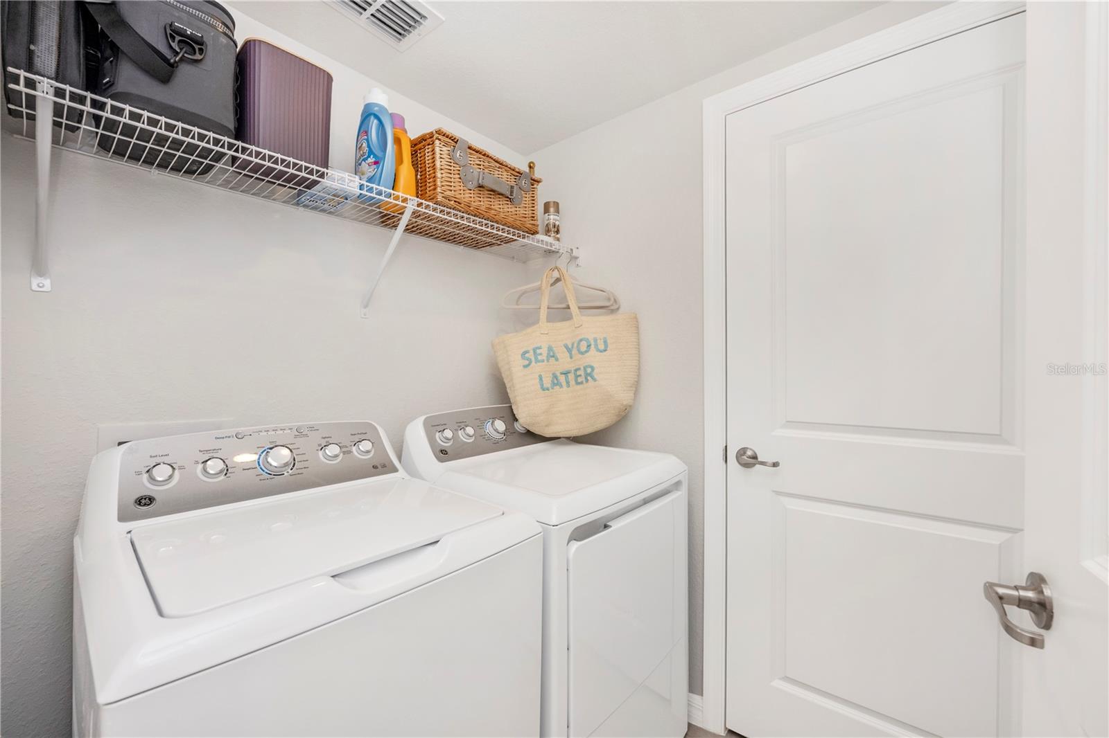 WELLEN PARK GOLF & COUNTRY CLUB - Residential Lease