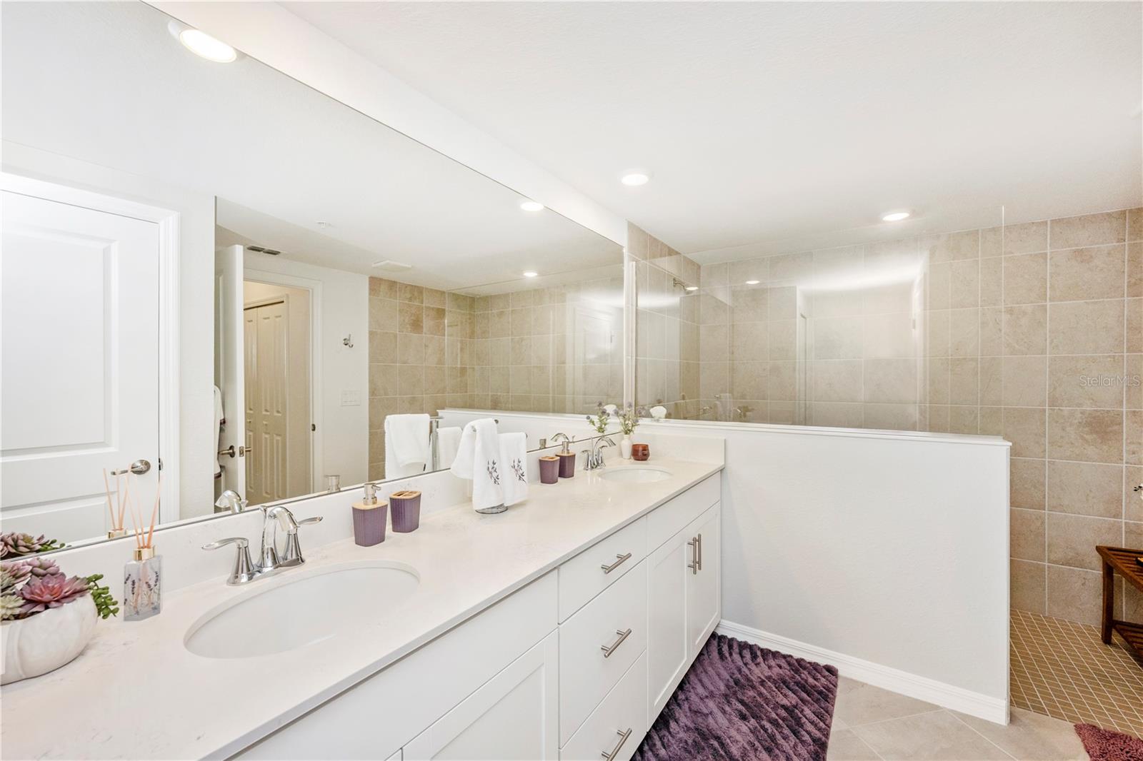 WELLEN PARK GOLF & COUNTRY CLUB - Residential Lease