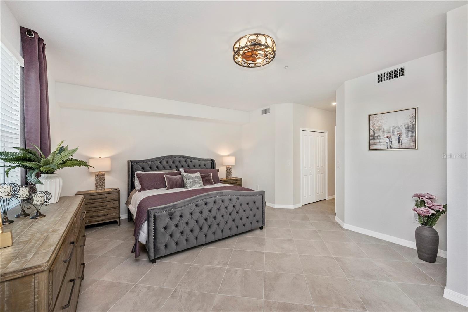 WELLEN PARK GOLF & COUNTRY CLUB - Residential Lease