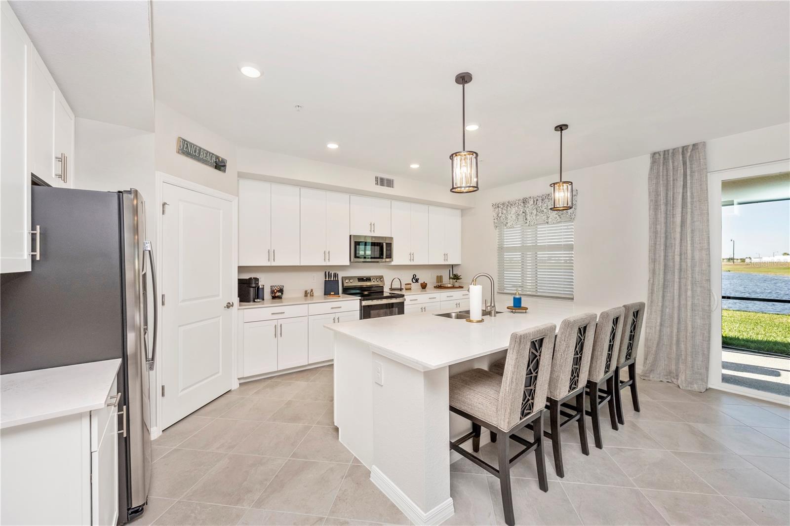 WELLEN PARK GOLF & COUNTRY CLUB - Residential Lease