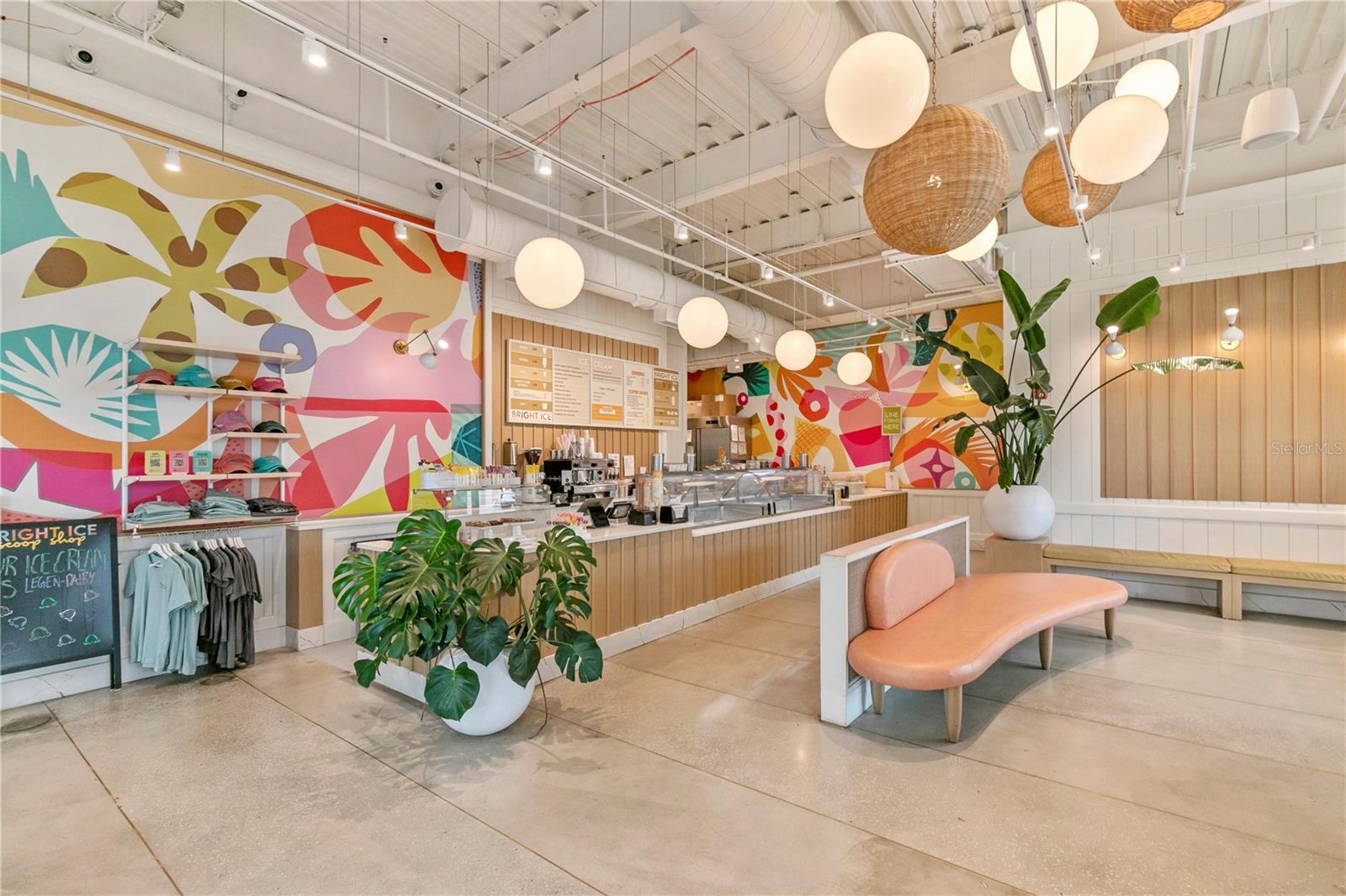 WELLEN PARK GOLF & COUNTRY CLUB - Residential Lease