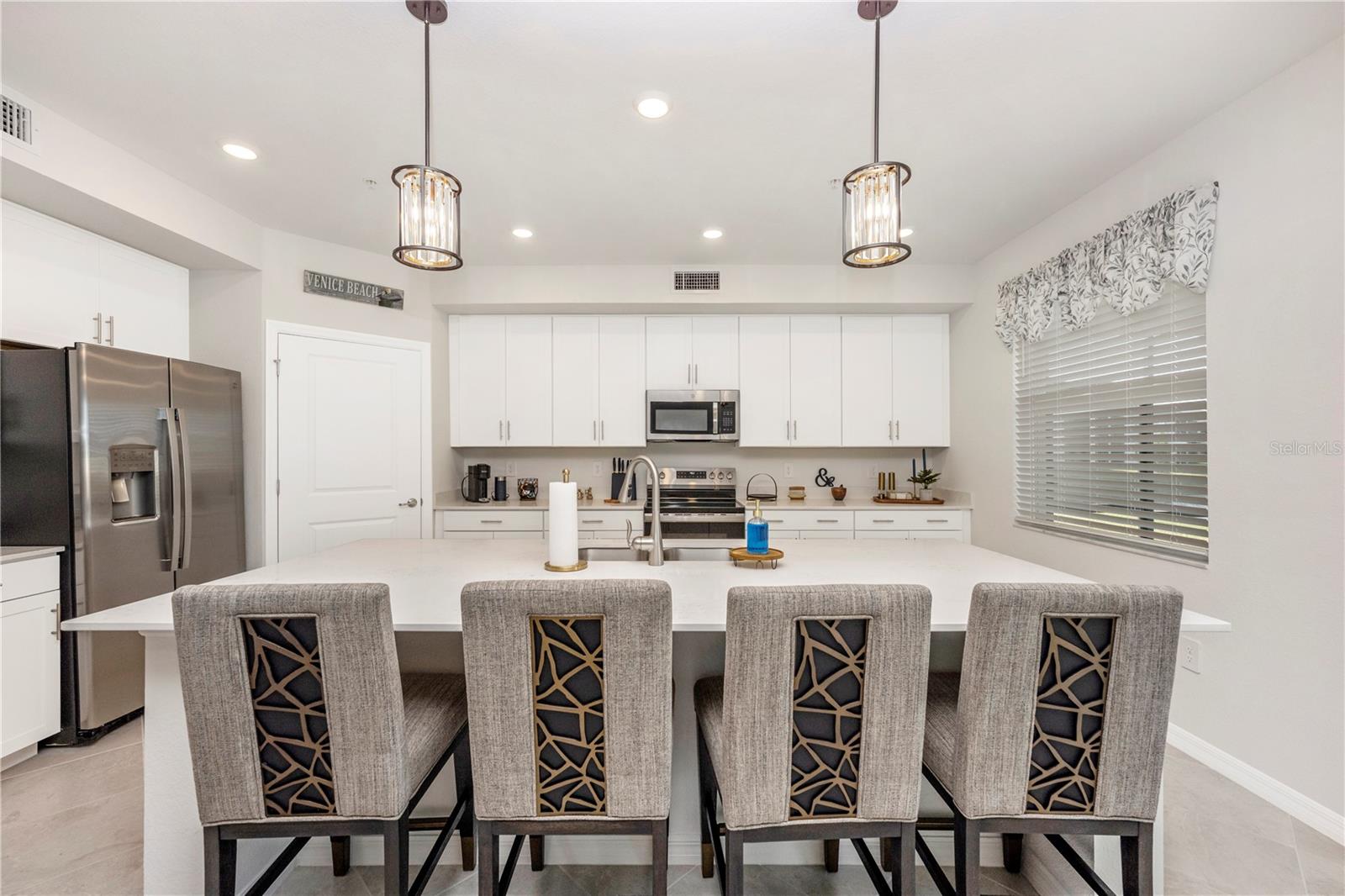 WELLEN PARK GOLF & COUNTRY CLUB - Residential Lease