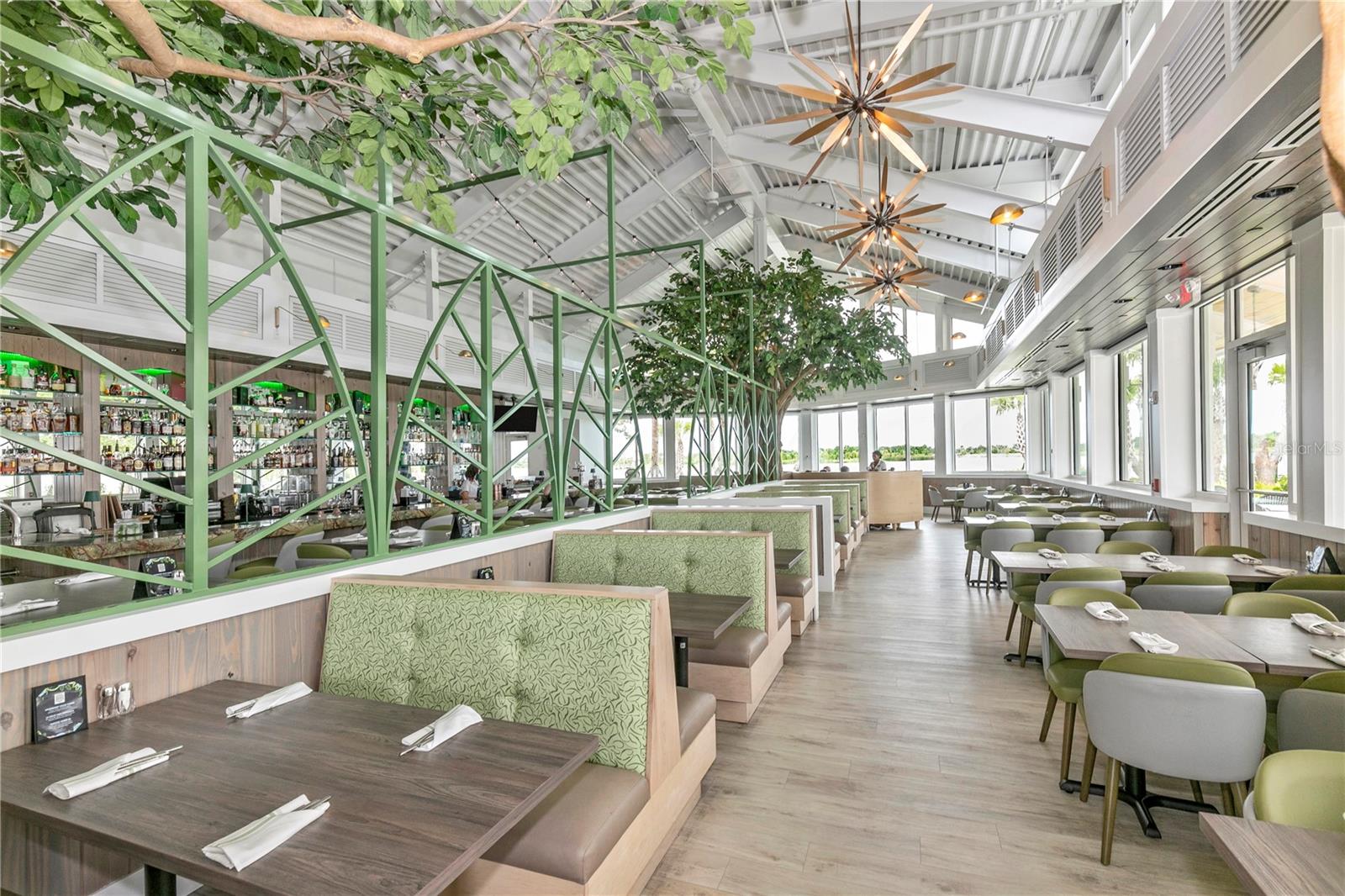 WELLEN PARK GOLF & COUNTRY CLUB - Residential Lease