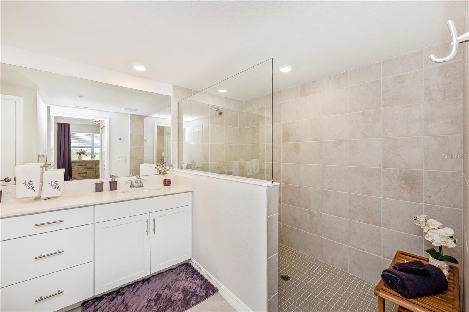 WELLEN PARK GOLF & COUNTRY CLUB - Residential Lease