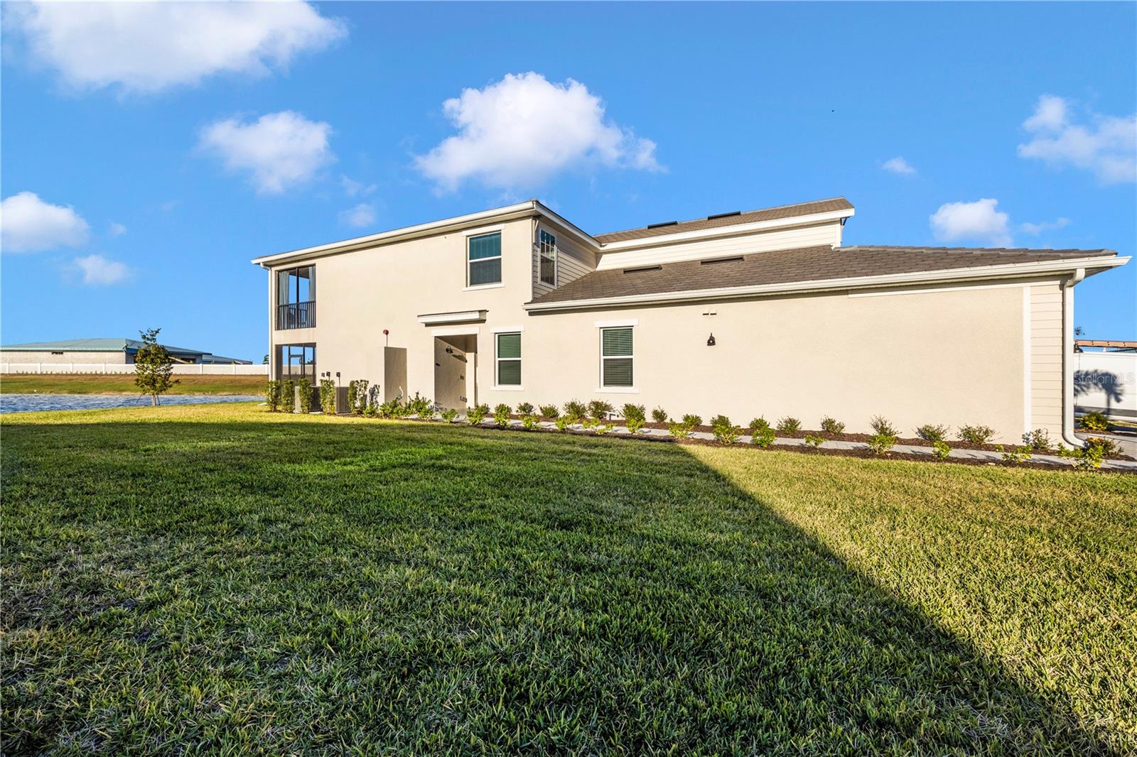 WELLEN PARK GOLF & COUNTRY CLUB - Residential Lease