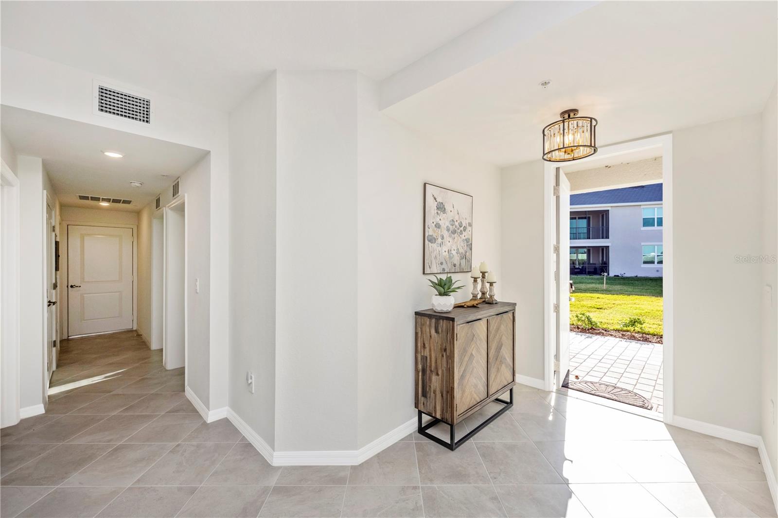 WELLEN PARK GOLF & COUNTRY CLUB - Residential Lease