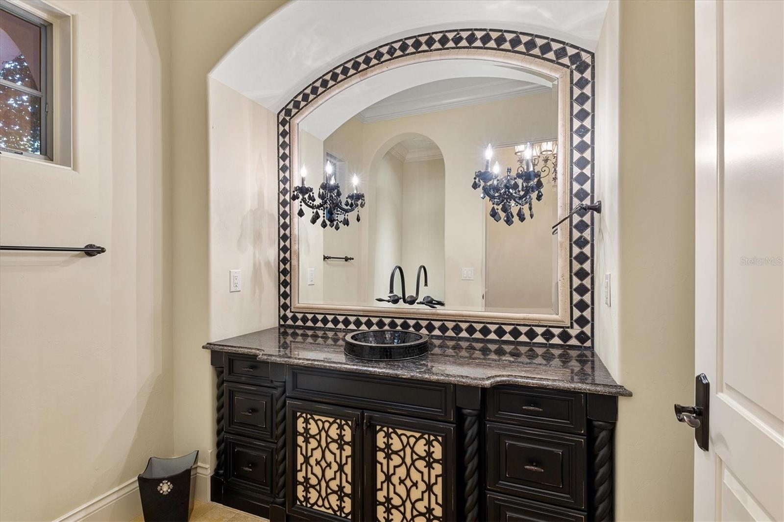 LAKE CLUB - Residential