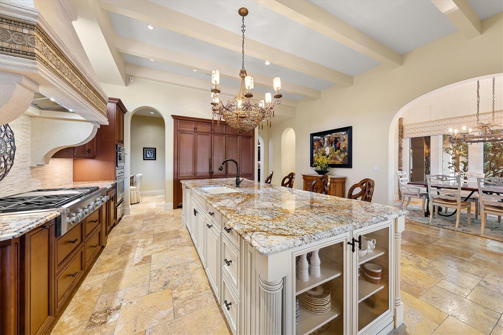 LAKE CLUB - Residential