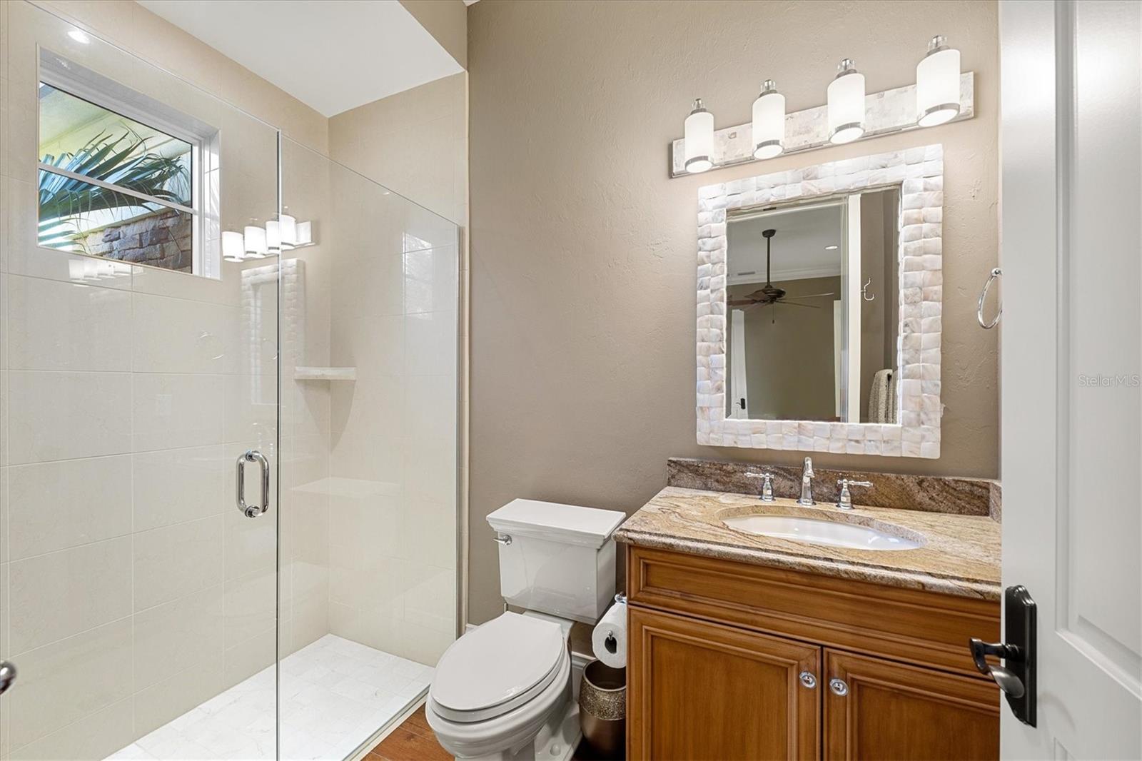 LAKE CLUB - Residential