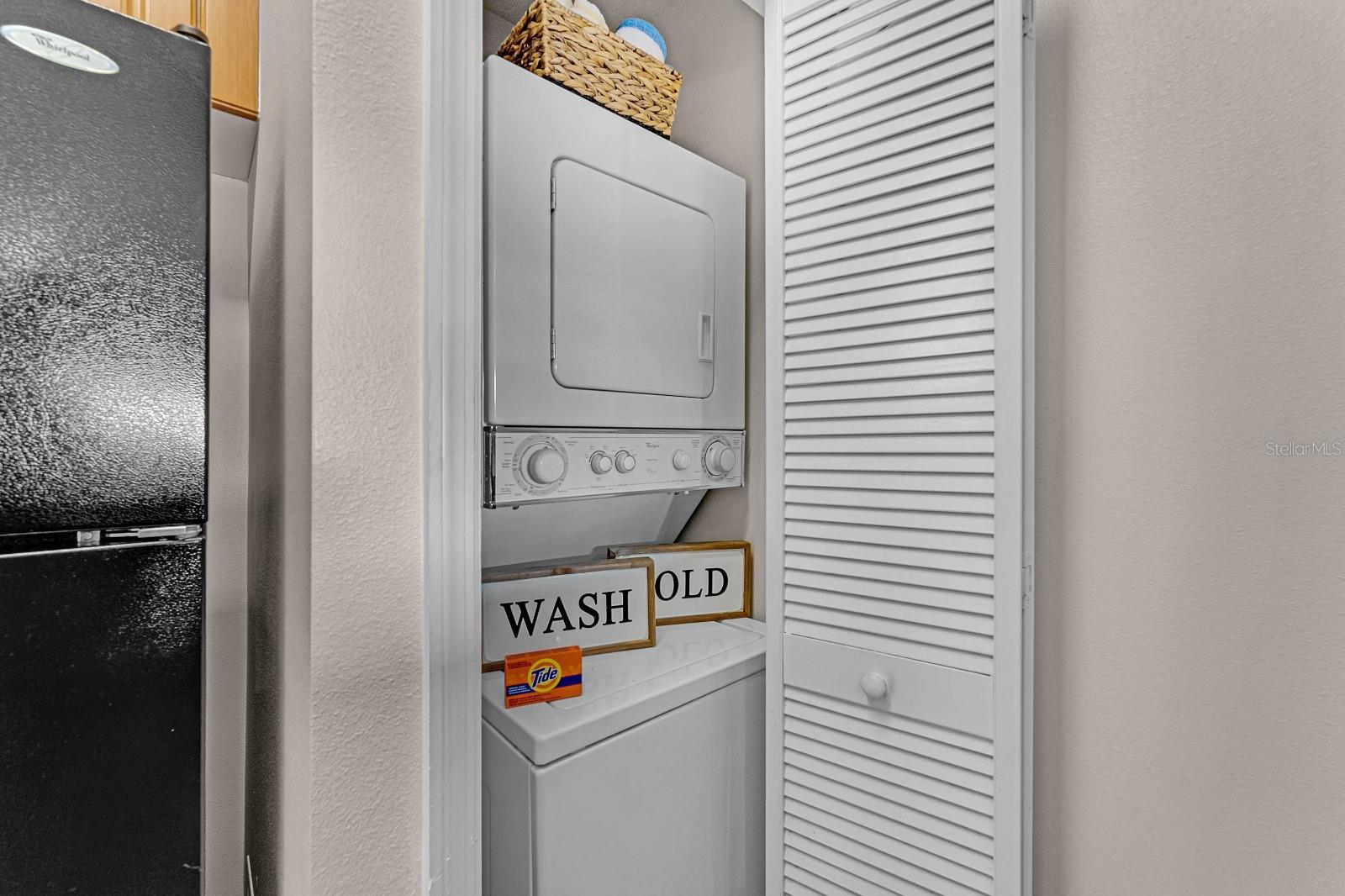 POINT ORLANDO RESIDENCE CONDO PH 1 - Residential