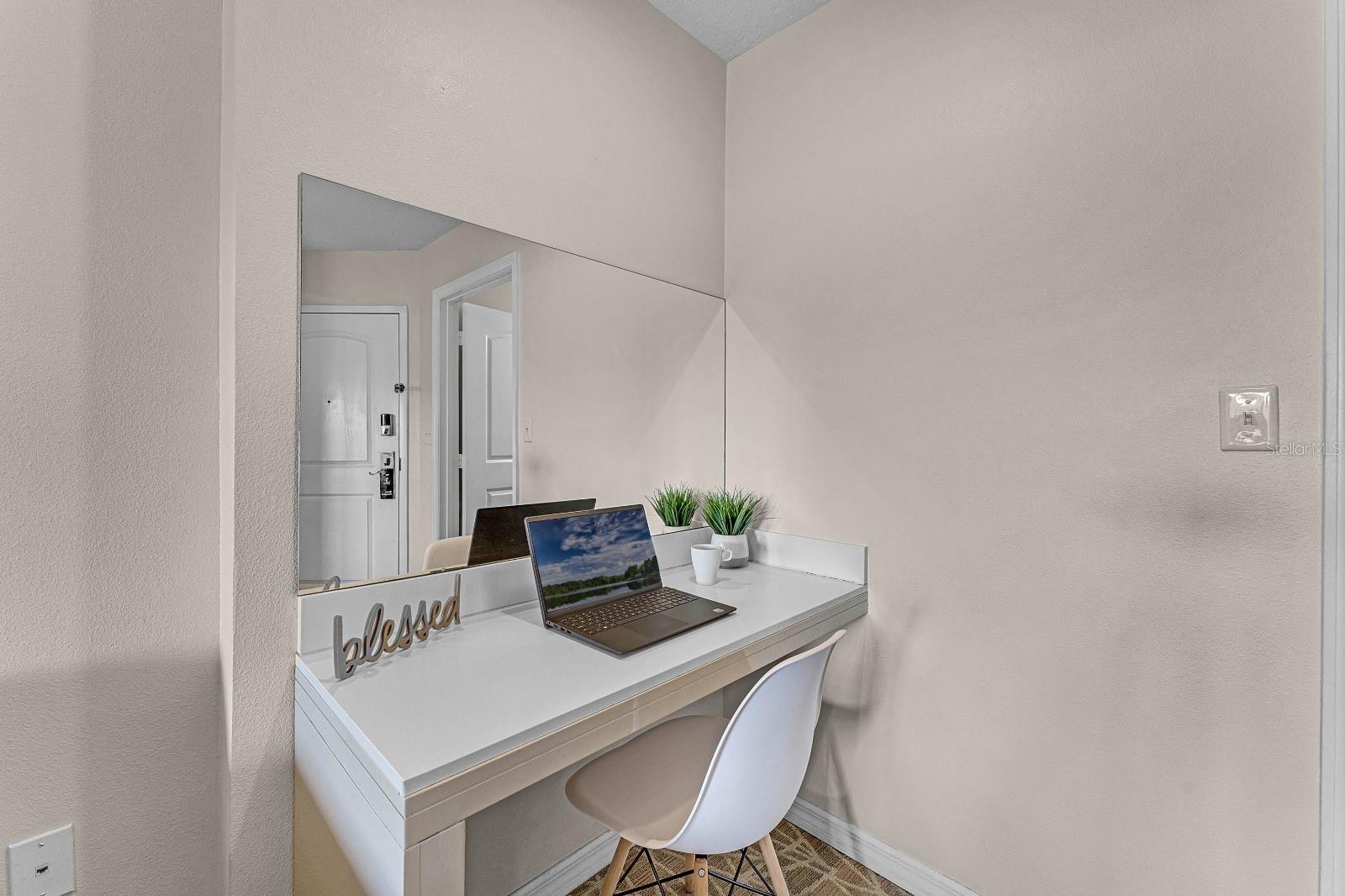 POINT ORLANDO RESIDENCE CONDO PH 1 - Residential