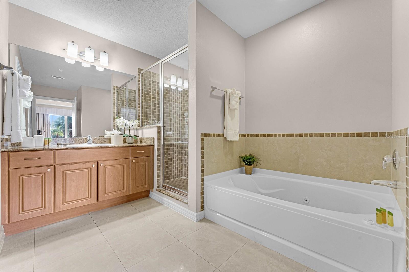 7383 UNIVERSAL BOULEVARD 307