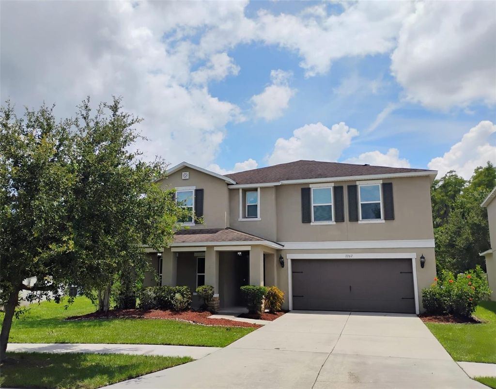 Photo of 7267 Somerset Pond Drive, Ruskin, FL 33573 (MLS # TB8410477)