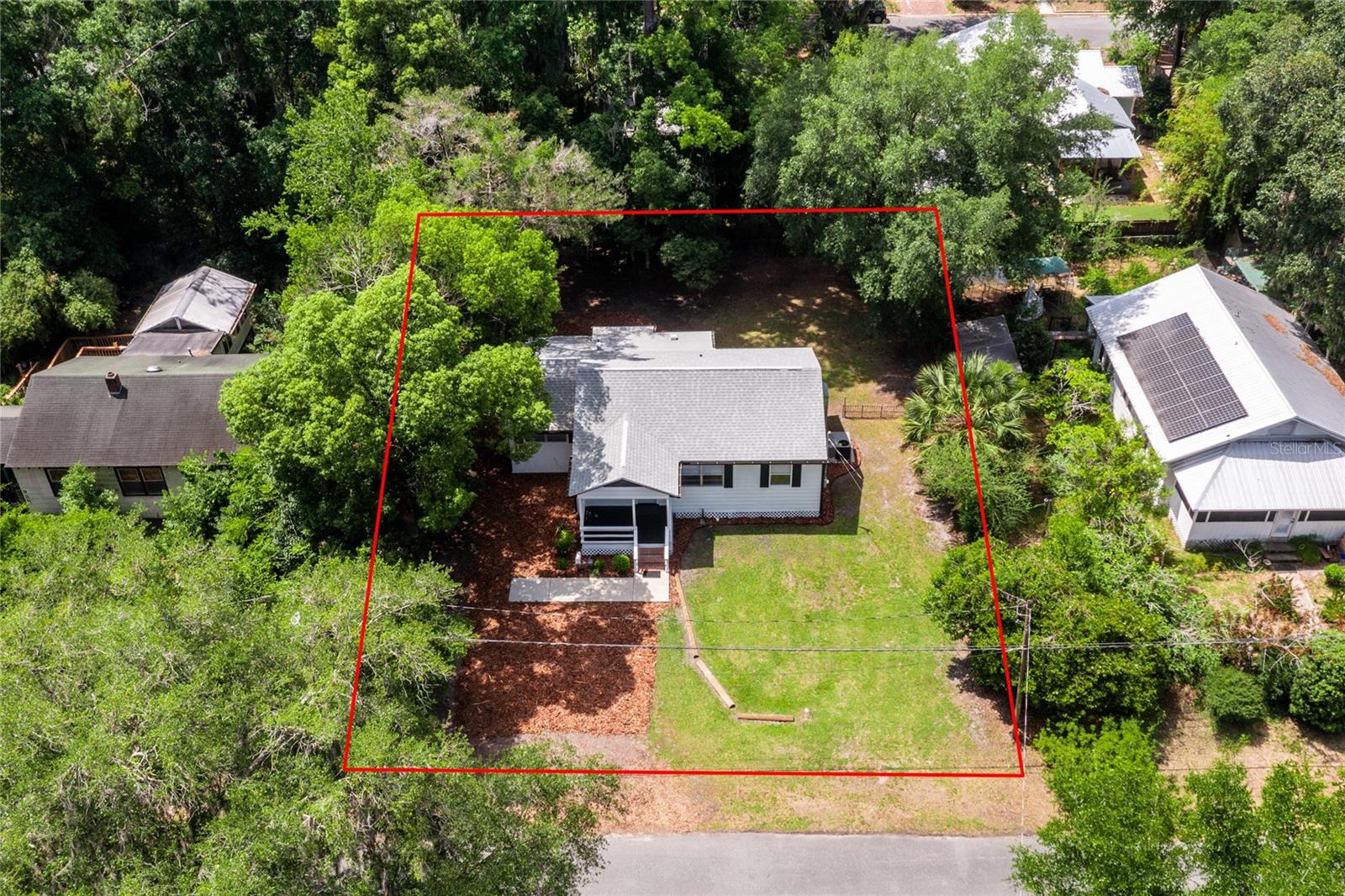 925 NE 7TH PLACE