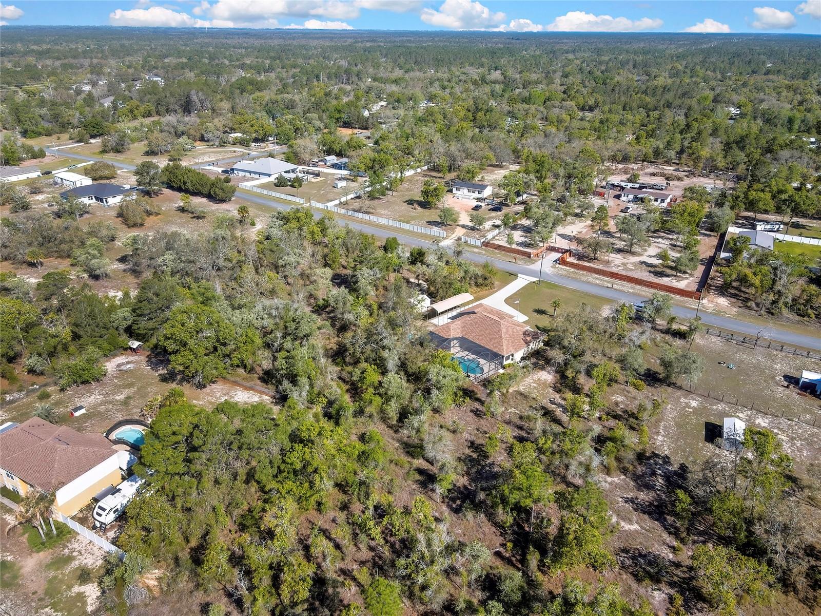 ROYAL HILLS - Residential