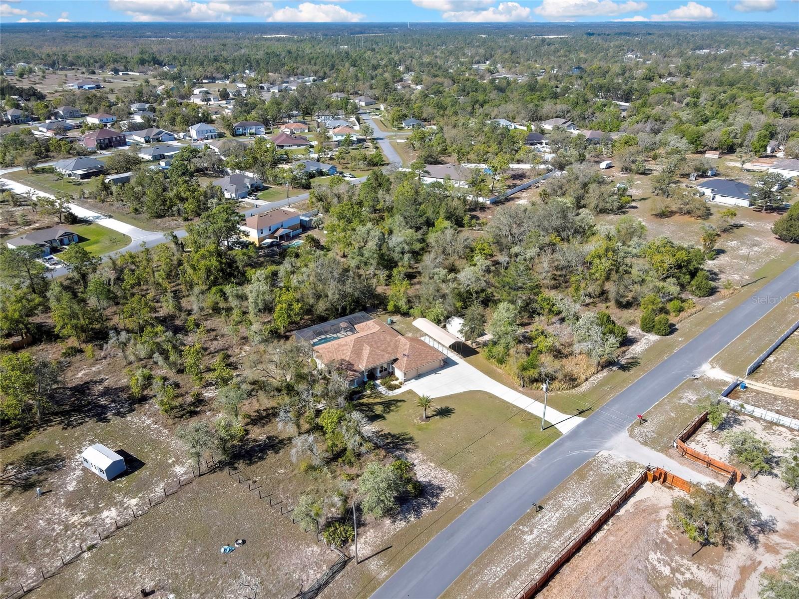 ROYAL HILLS - Residential