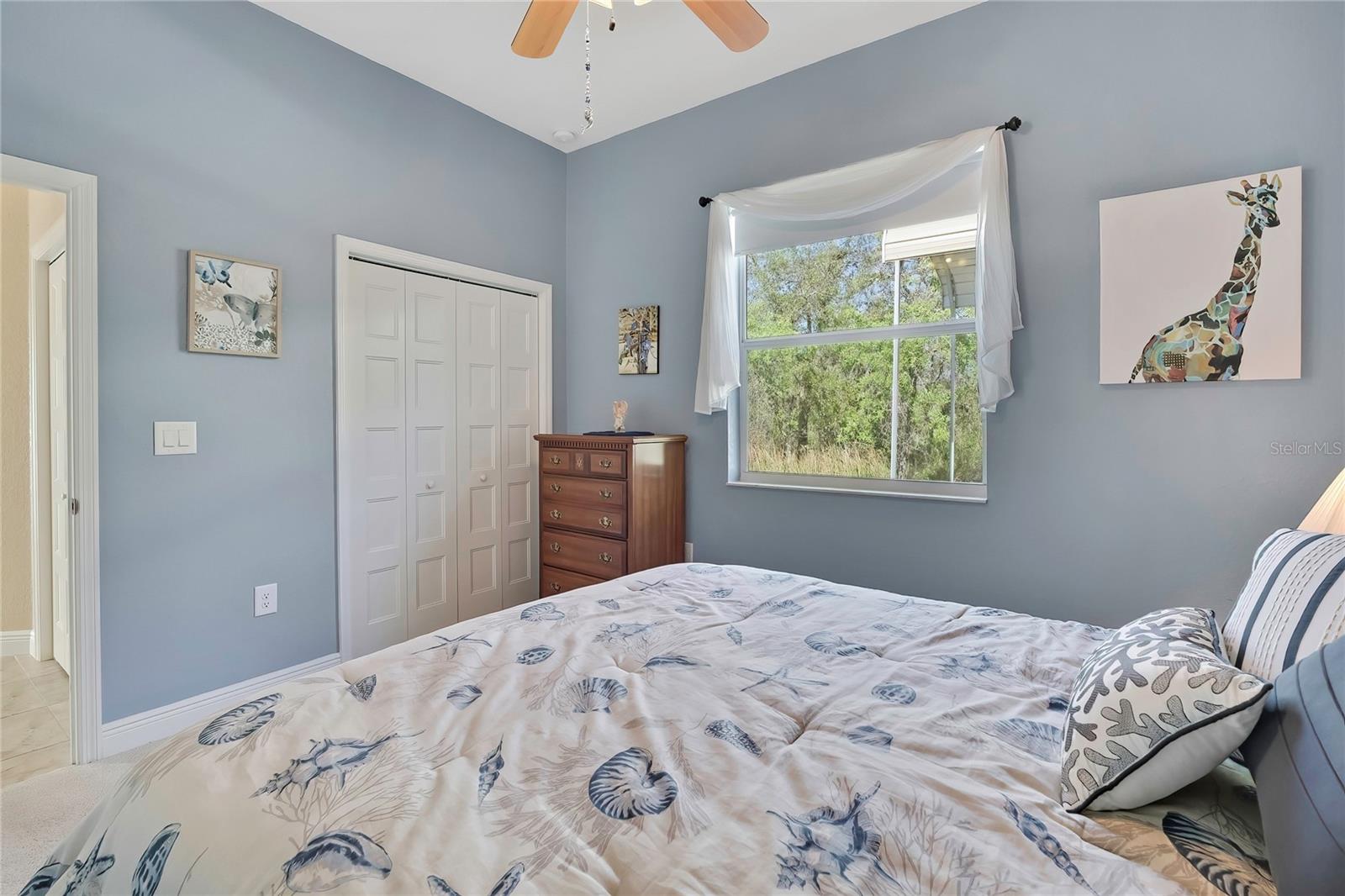 ROYAL HILLS - Residential