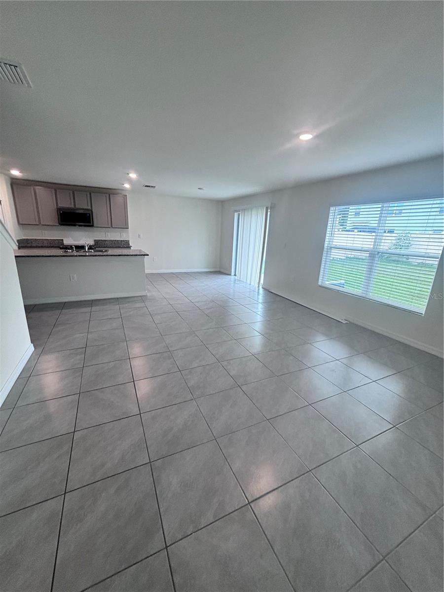 DEER PATH NORTH PH 2 - Residential Lease