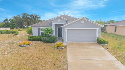 A home in LAKE WALES