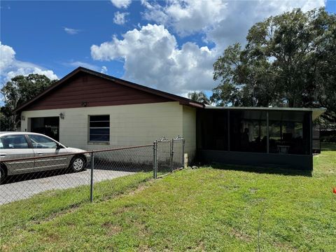 A home in LAKELAND