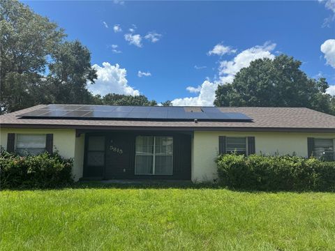 A home in LAKELAND