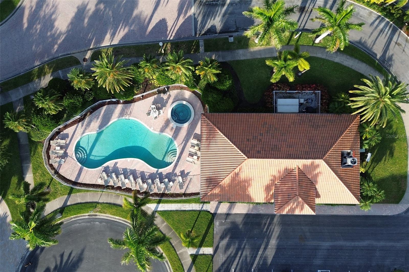 LAS FLORES CONDO - Residential