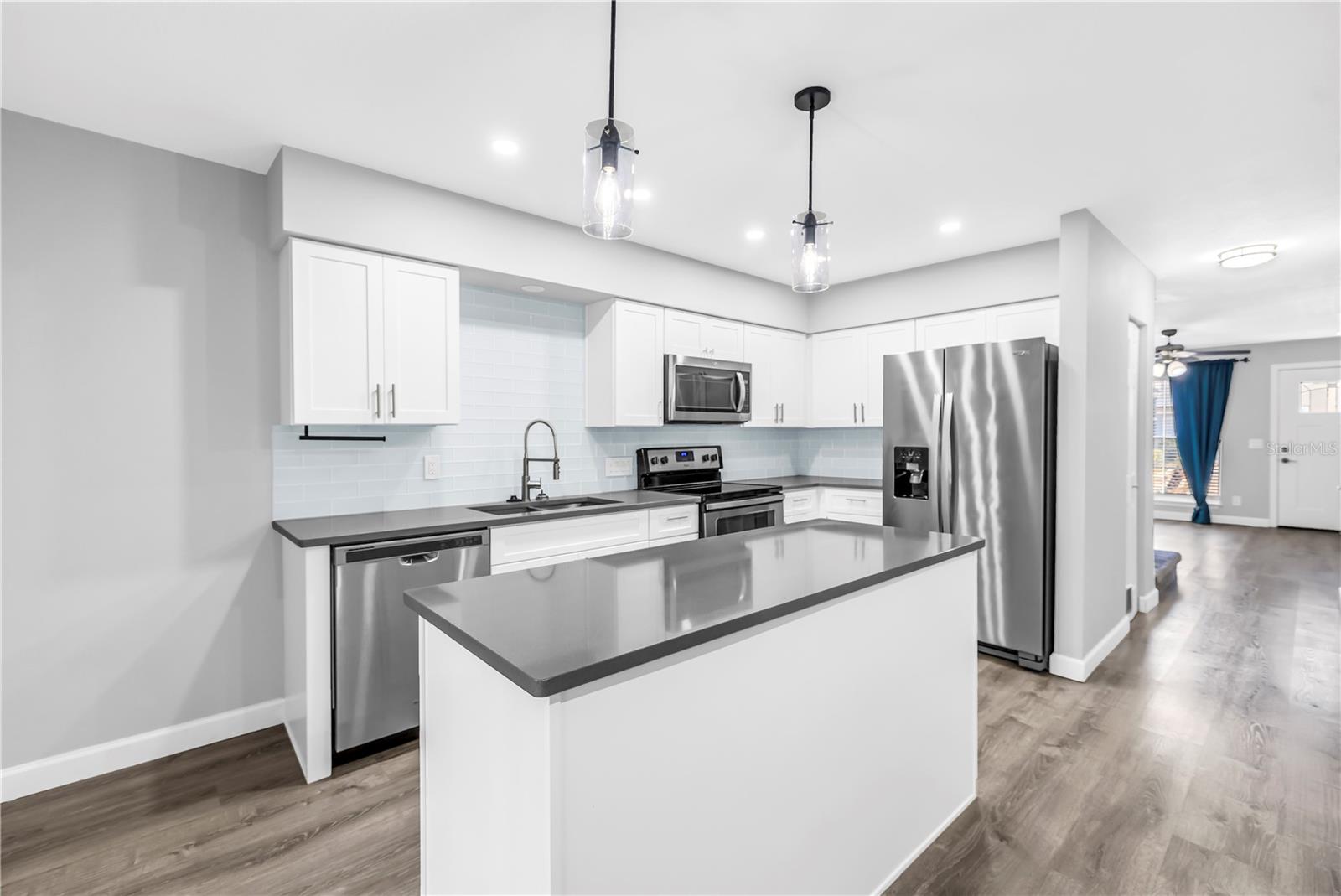 PINEBROOK ESTS PH 2 UNIT 3 - Residential